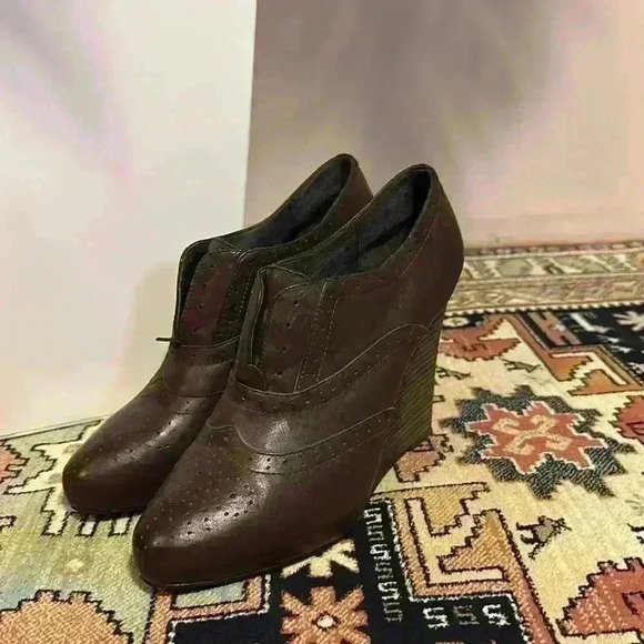 Joie - Ankle wedge boots - Oxford brown leather bootie - Picture 2 of 9